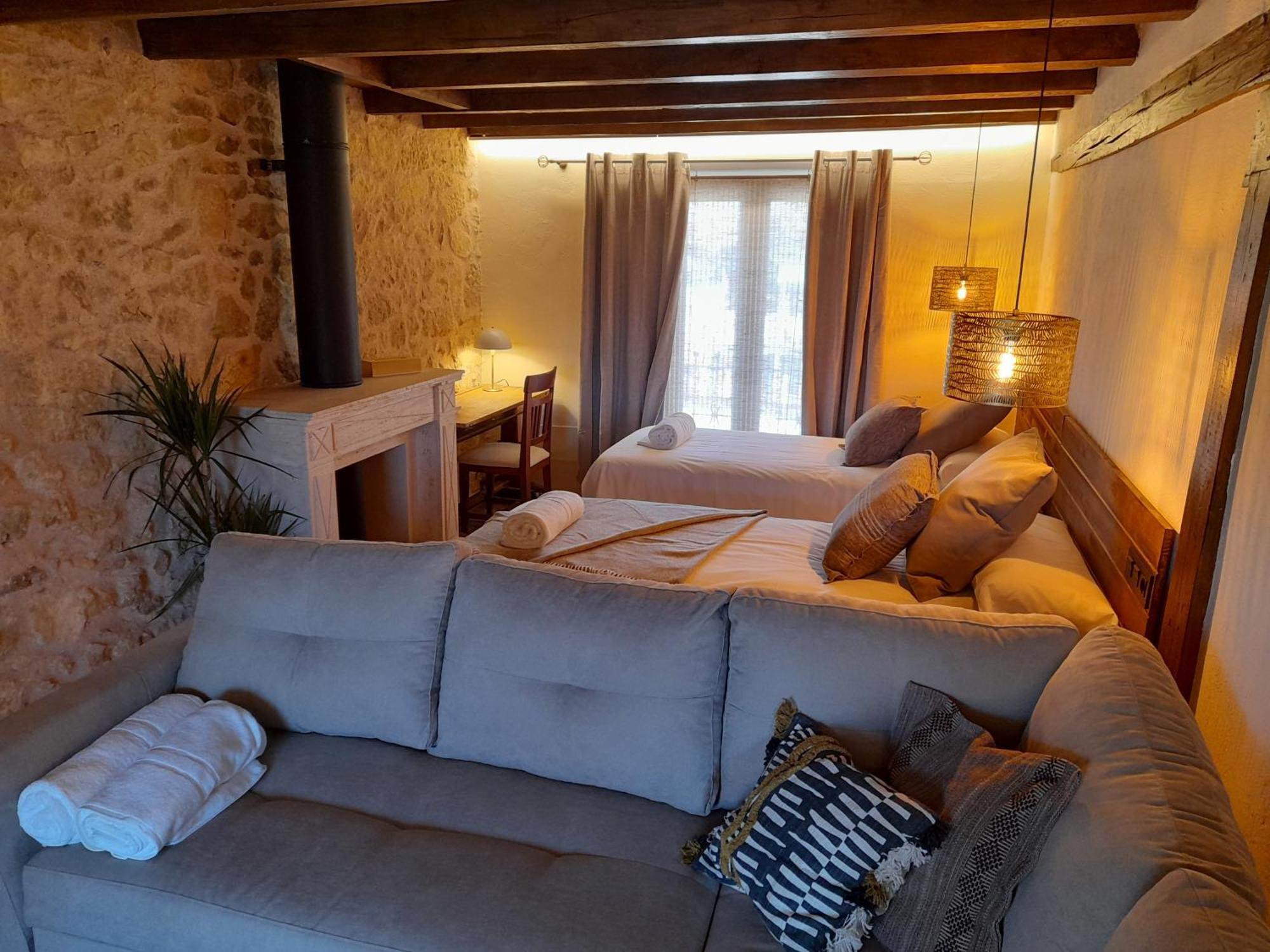 La Casa Del Cantero Pinilla del Valle Экстерьер фото