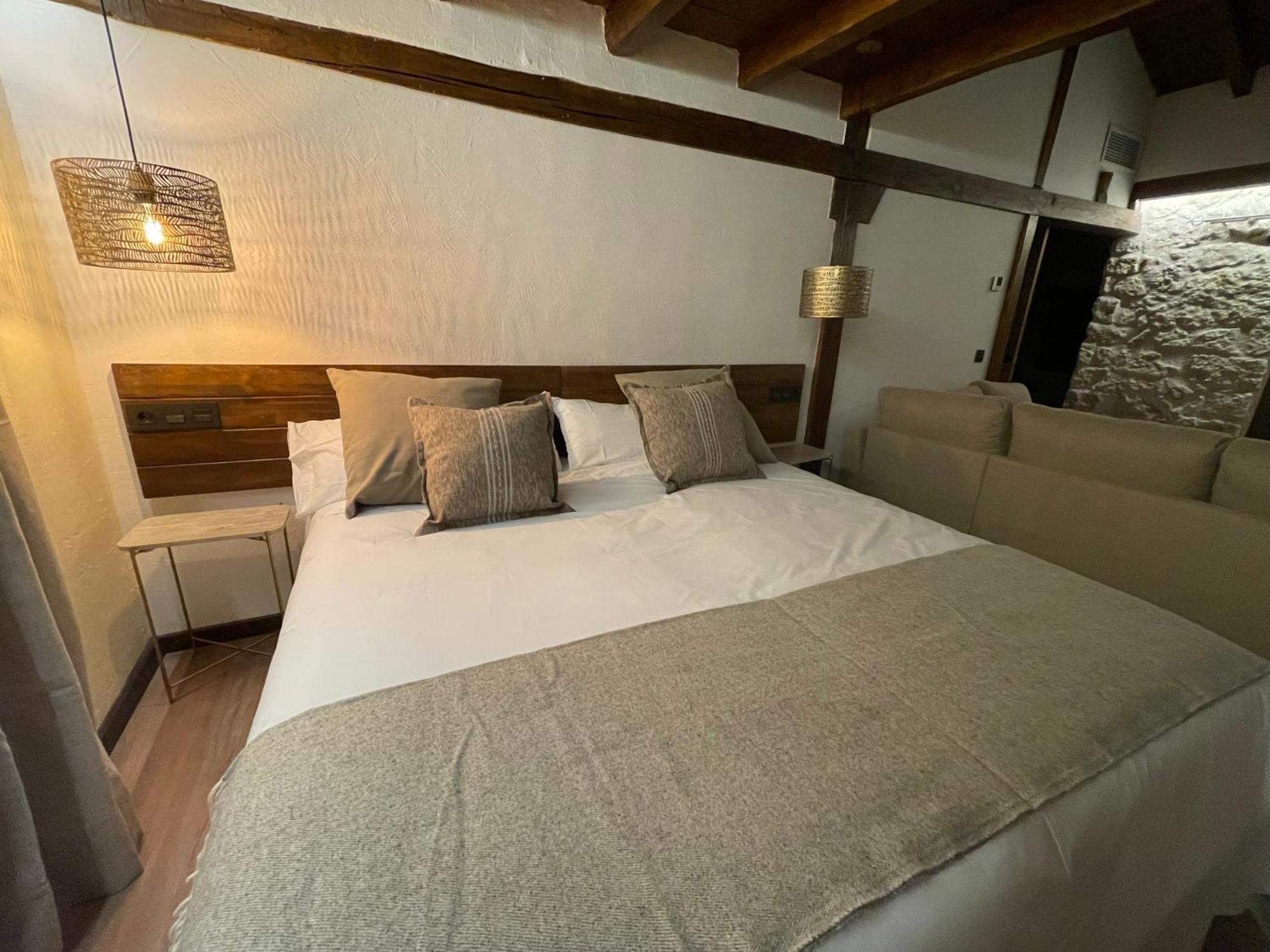 La Casa Del Cantero Pinilla del Valle Экстерьер фото